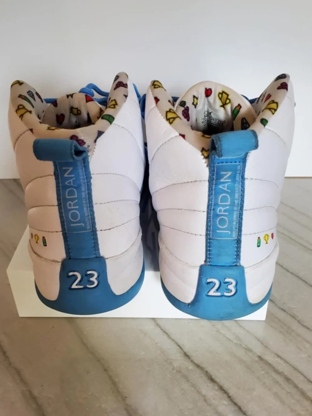 Nike Air Jordan 12 Retro DQ4365-114 Blue White GS Shoes Size 6Y 'Emoji'